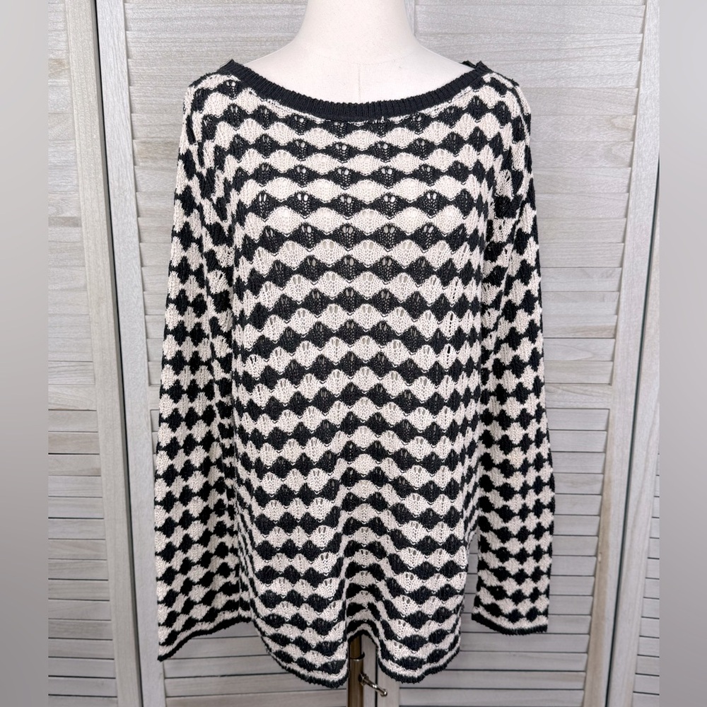 ANTHROPOLOGIE (Relais) Open Weave Sweater Black & White Diamond Pattern-Small